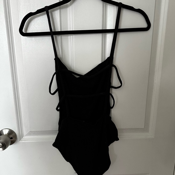 UO strappy body suit - Picture 2 of 3